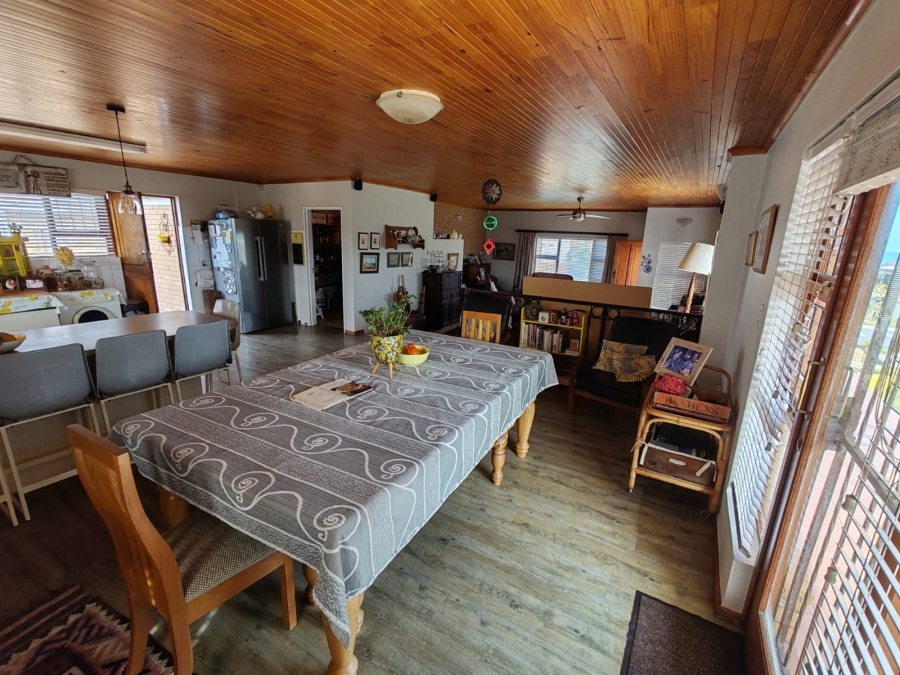 3 Bedroom Property for Sale in Perlemoenbaai Western Cape